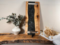 Tabla de cocina de madera de nogal con epoxi gris perlado